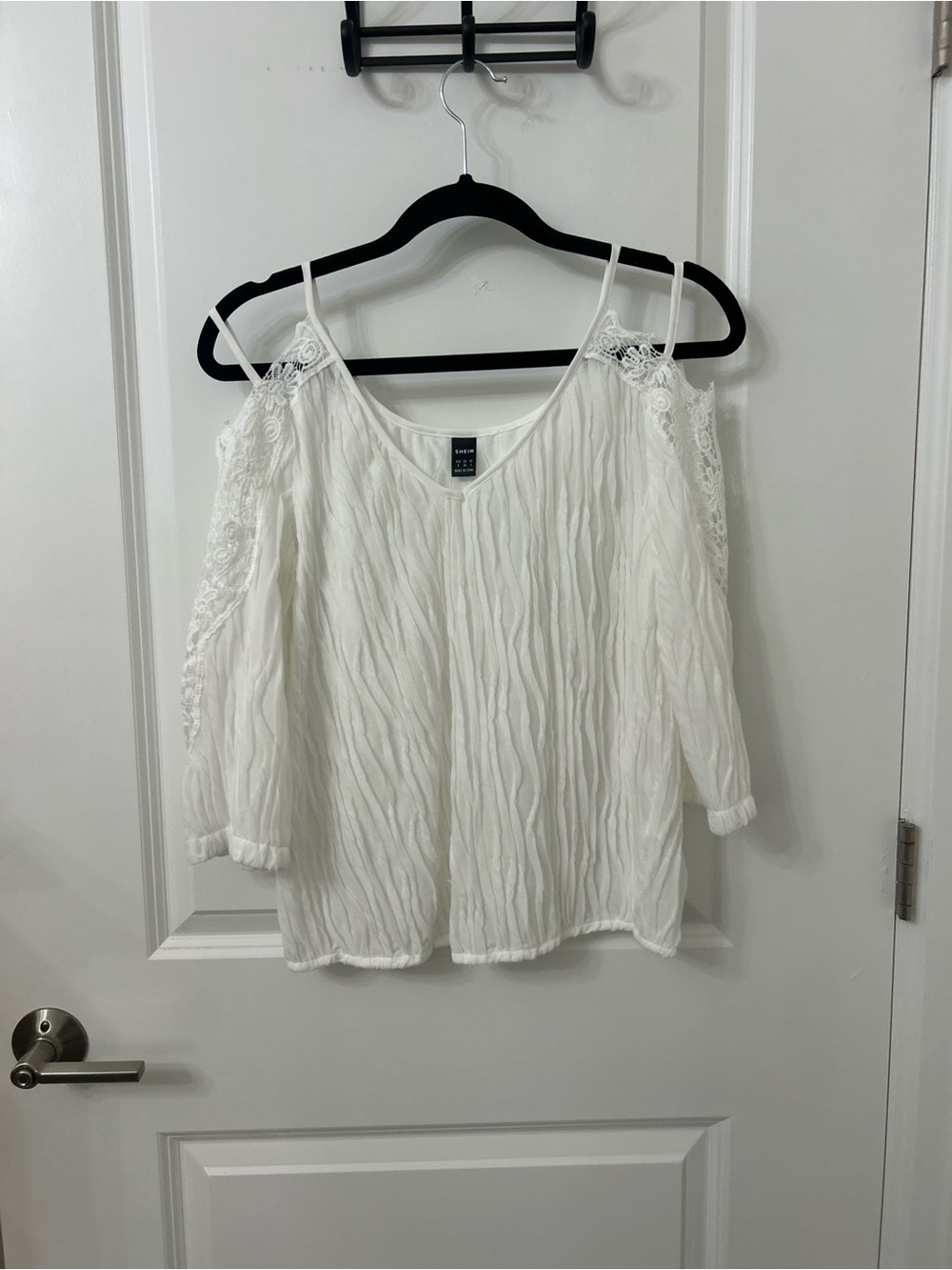 SHEIN White Cold-Shoulder Lace Sleeve Top Small
